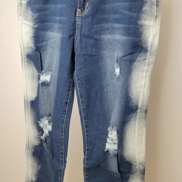 SHEIN Men's Contrast Distressed Jeans - Picture 3 of 7
